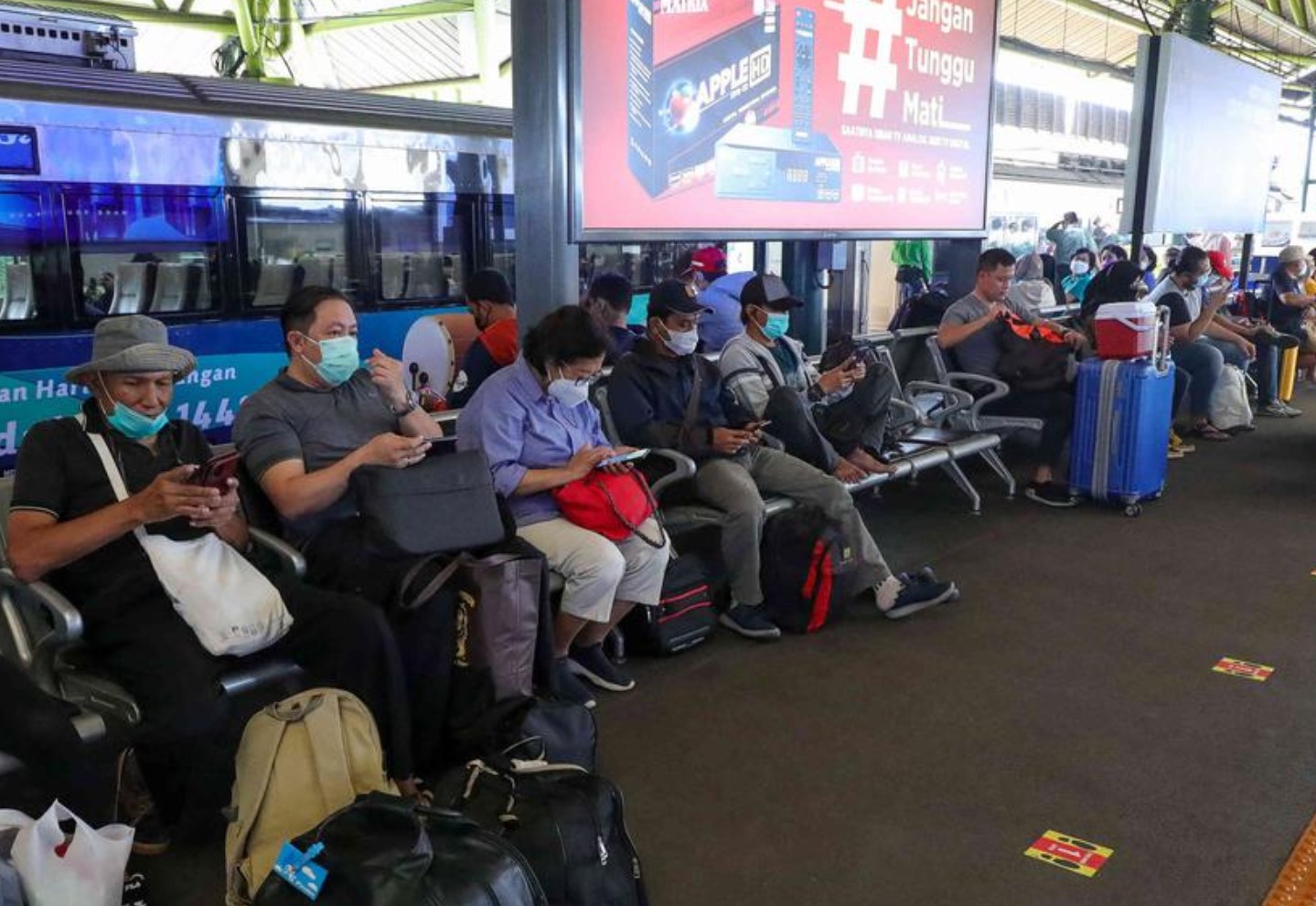 Warga mudik dan lebaran di tengah Covid varian Arcturus, ‘yang penting lansia dan komorbid dijaga’