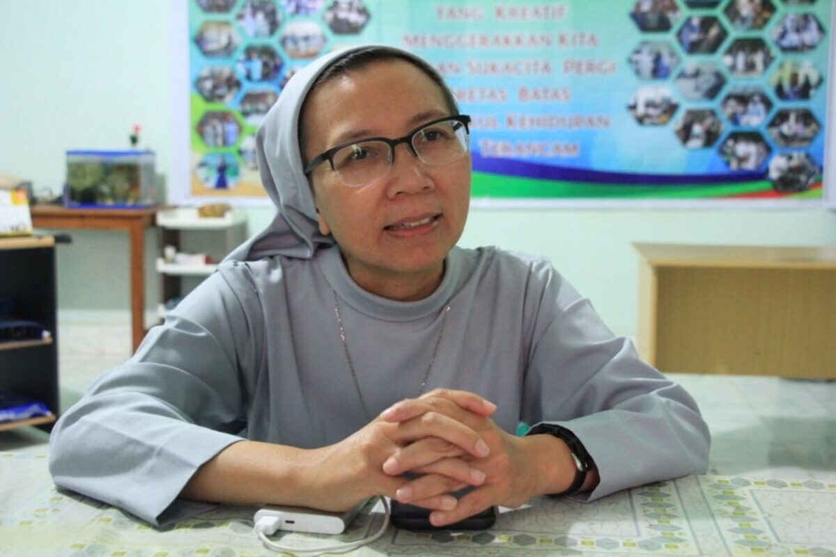 melawan perdagangan manusia