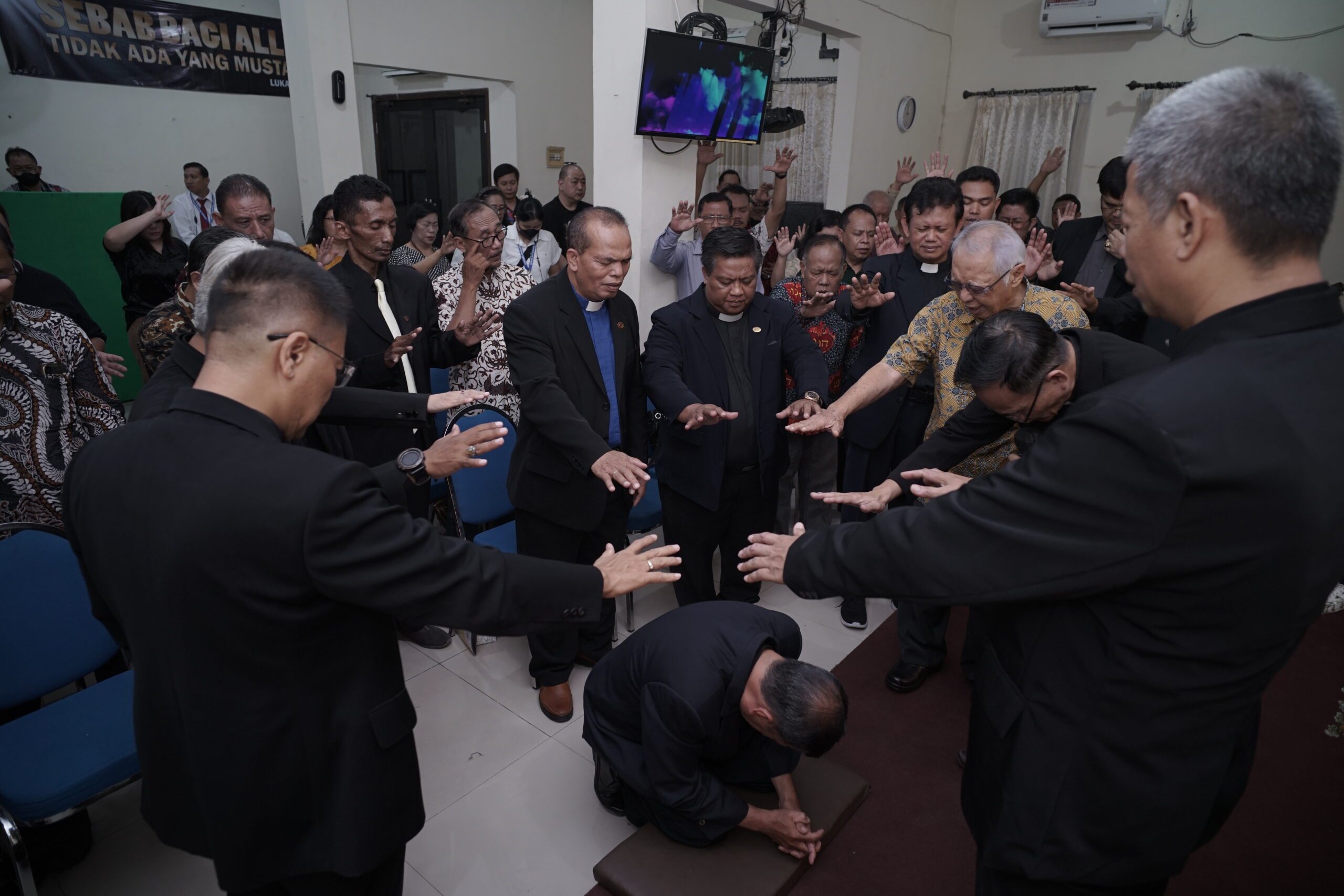 Penahbisan Gembala Jemaat (4)