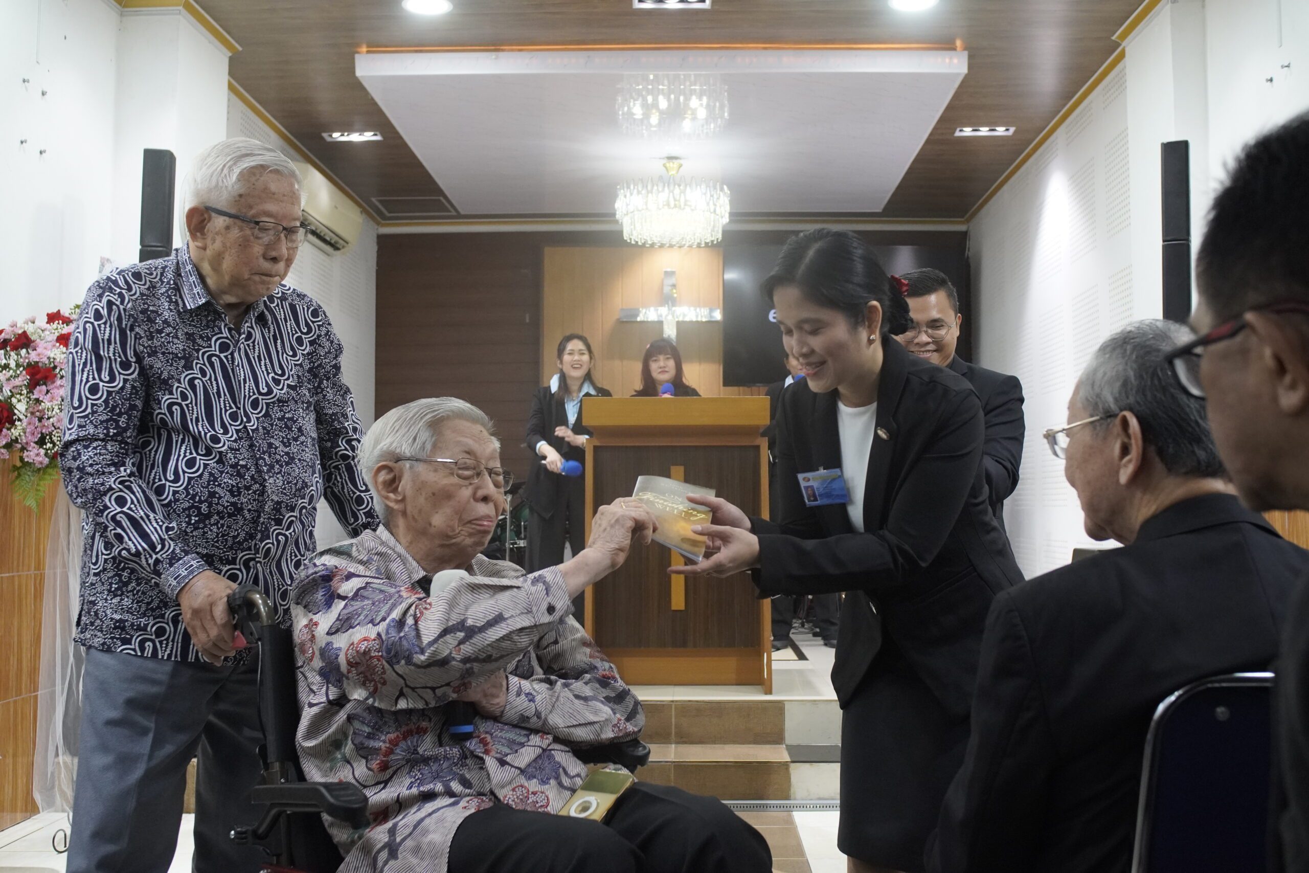 Penahbisan Pendeta Muda Sidiria Waruwu (5)