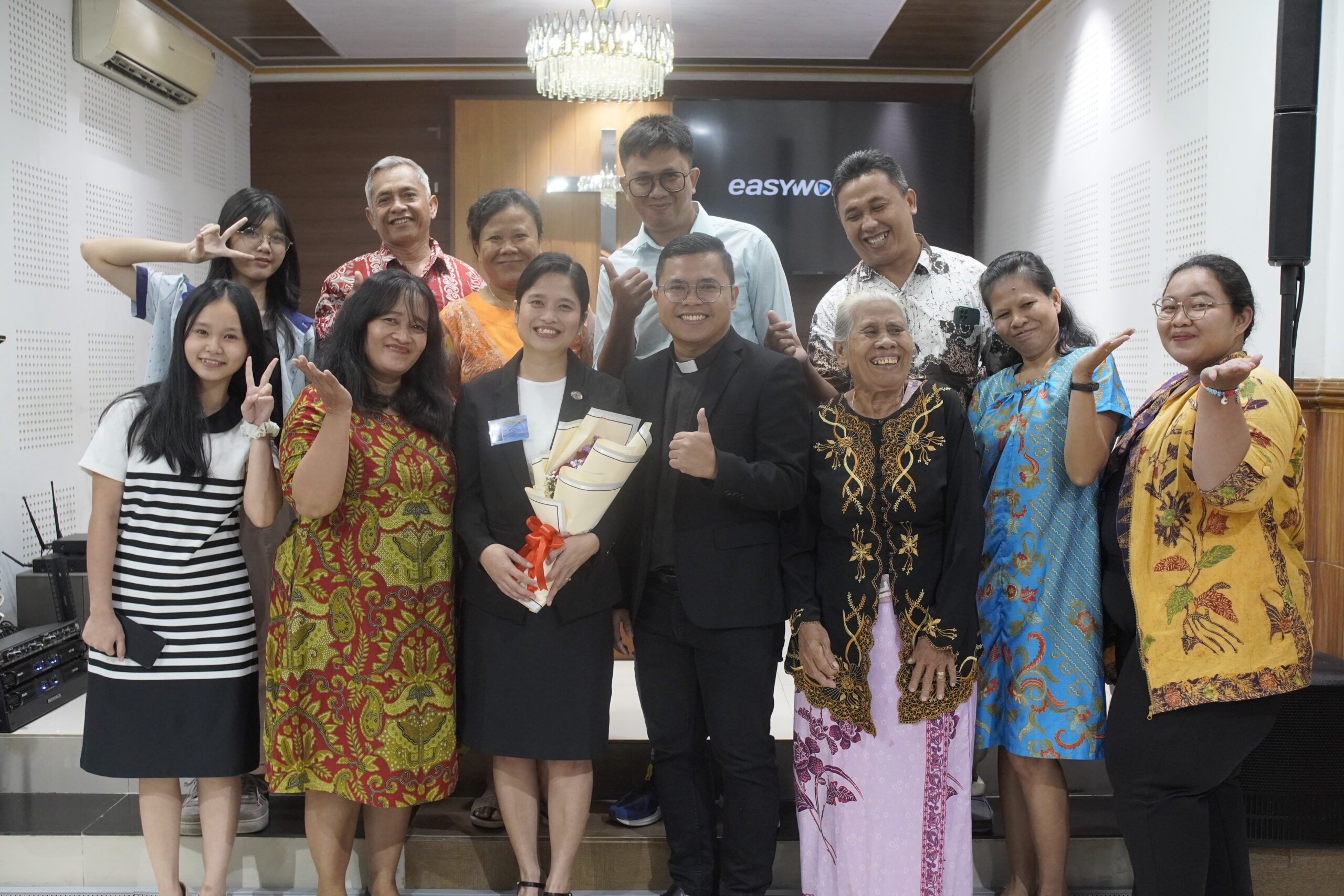 Penahbisan Pendeta Muda Sidiria Waruwu (9)