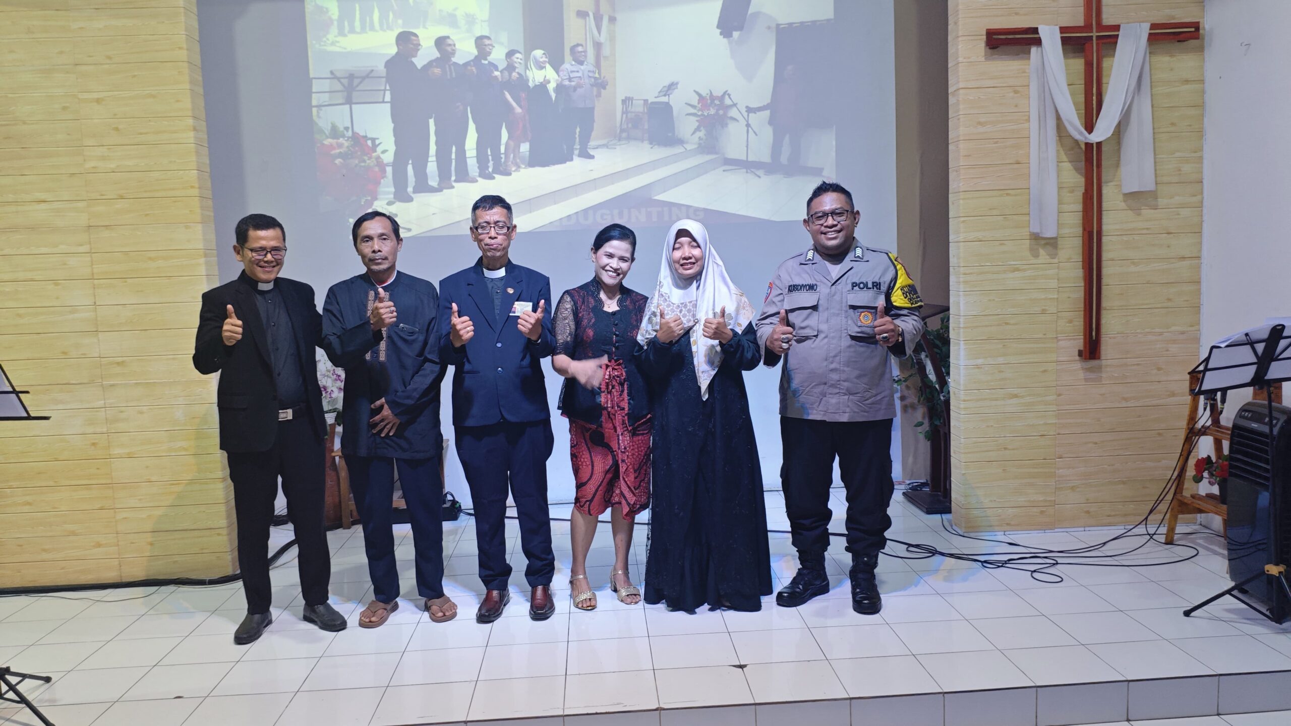 Pentahbisan Pdt Suyoto (7)