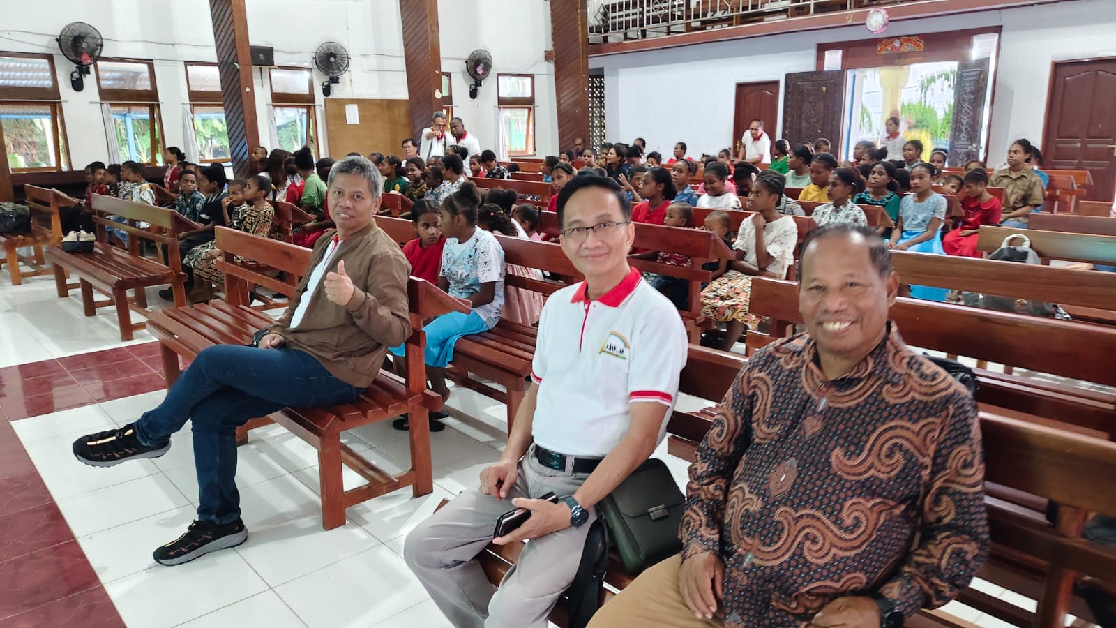 PERESMIAN BASECAMP CHARIS MISSION HOUSE PAPUA (10)