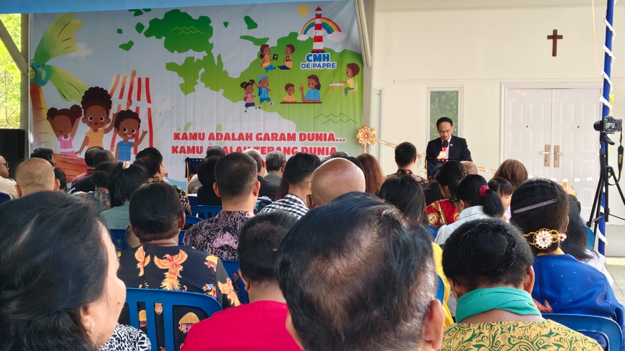 PERESMIAN BASECAMP CHARIS MISSION HOUSE PAPUA (2)