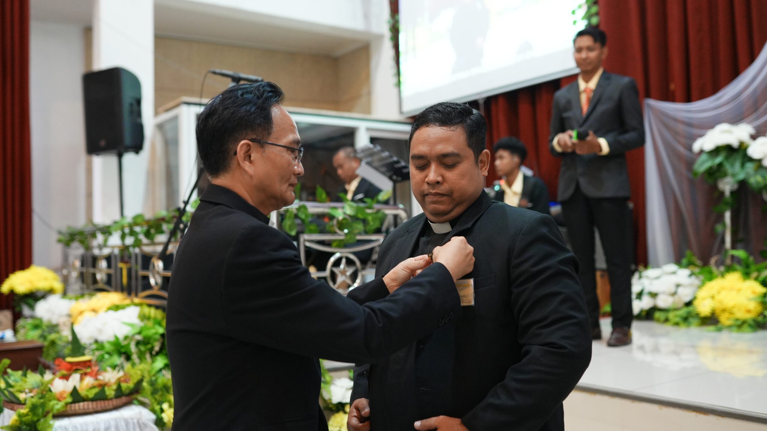 Ibadah Emiritasi,Penahbisan Gembala Jemaat dan HUT XI GIA SUPRIYADI (8)