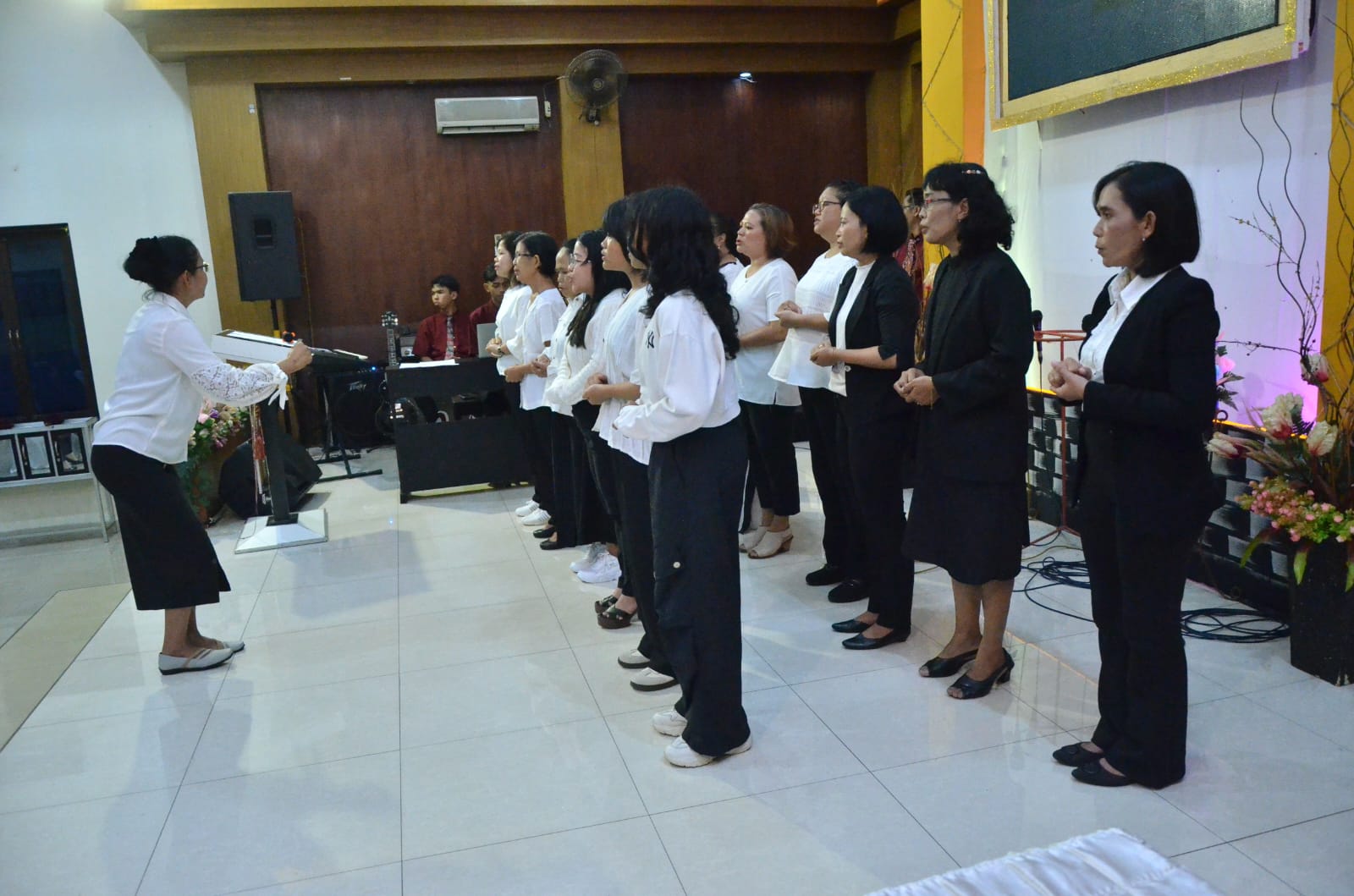 Penahbisan Pendeta dan Pendeta Muda GIA SUBAH (7)